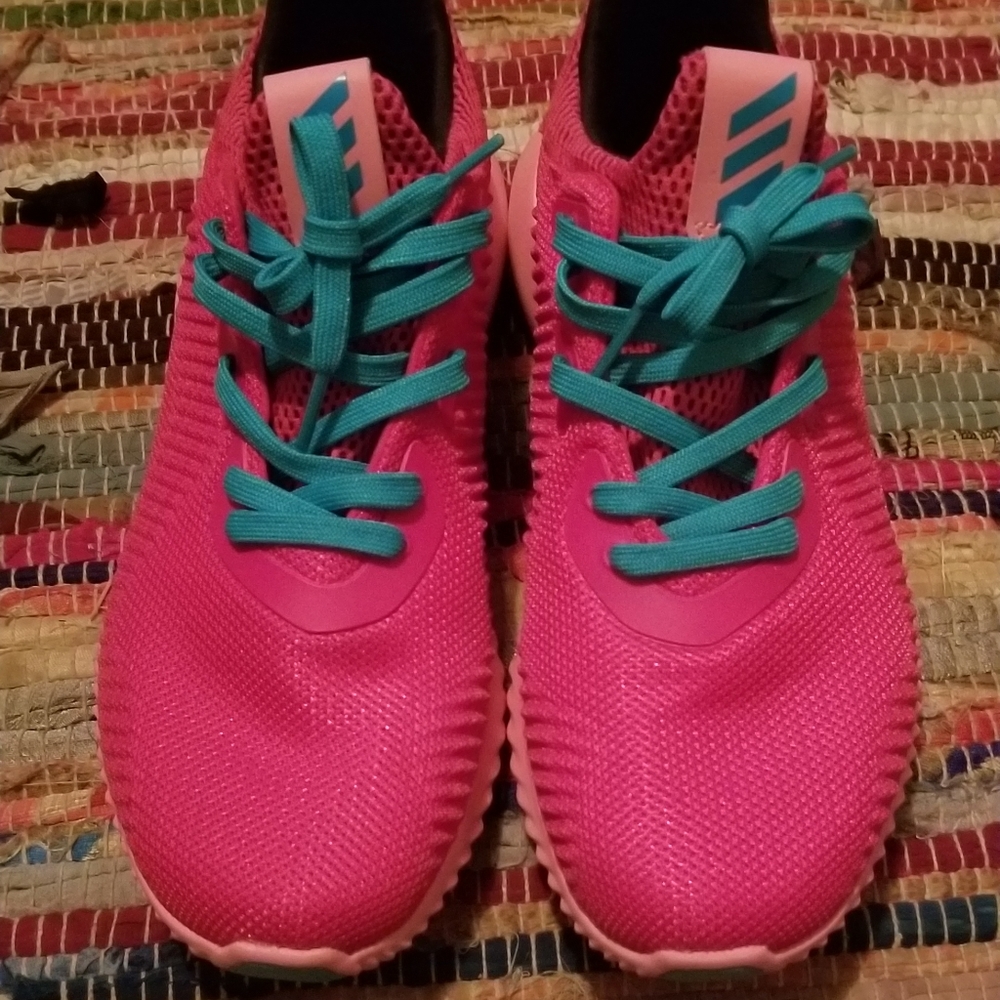 Adidas Bounce Sneakers